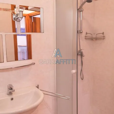 דירה Corallo - Desenzano - Gardaaffitti Com דסנזאנו דל גארדה